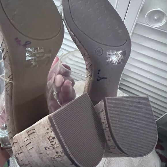 Kelly & Katie Cream Tan Heeled Sandals - Picture 8 of 14